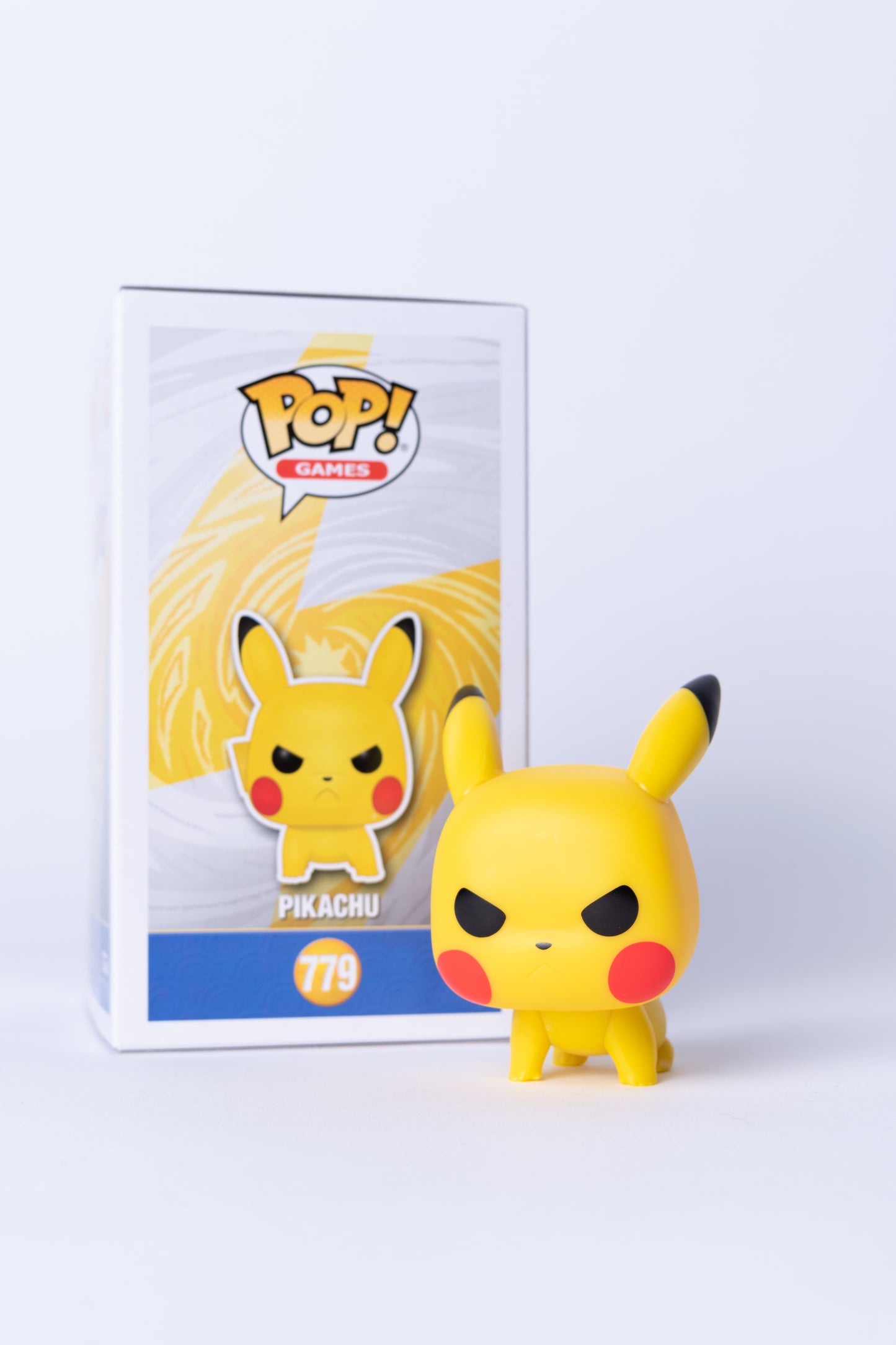 FUNKO POP POKEMON PIKACHU ATTACK STANCE