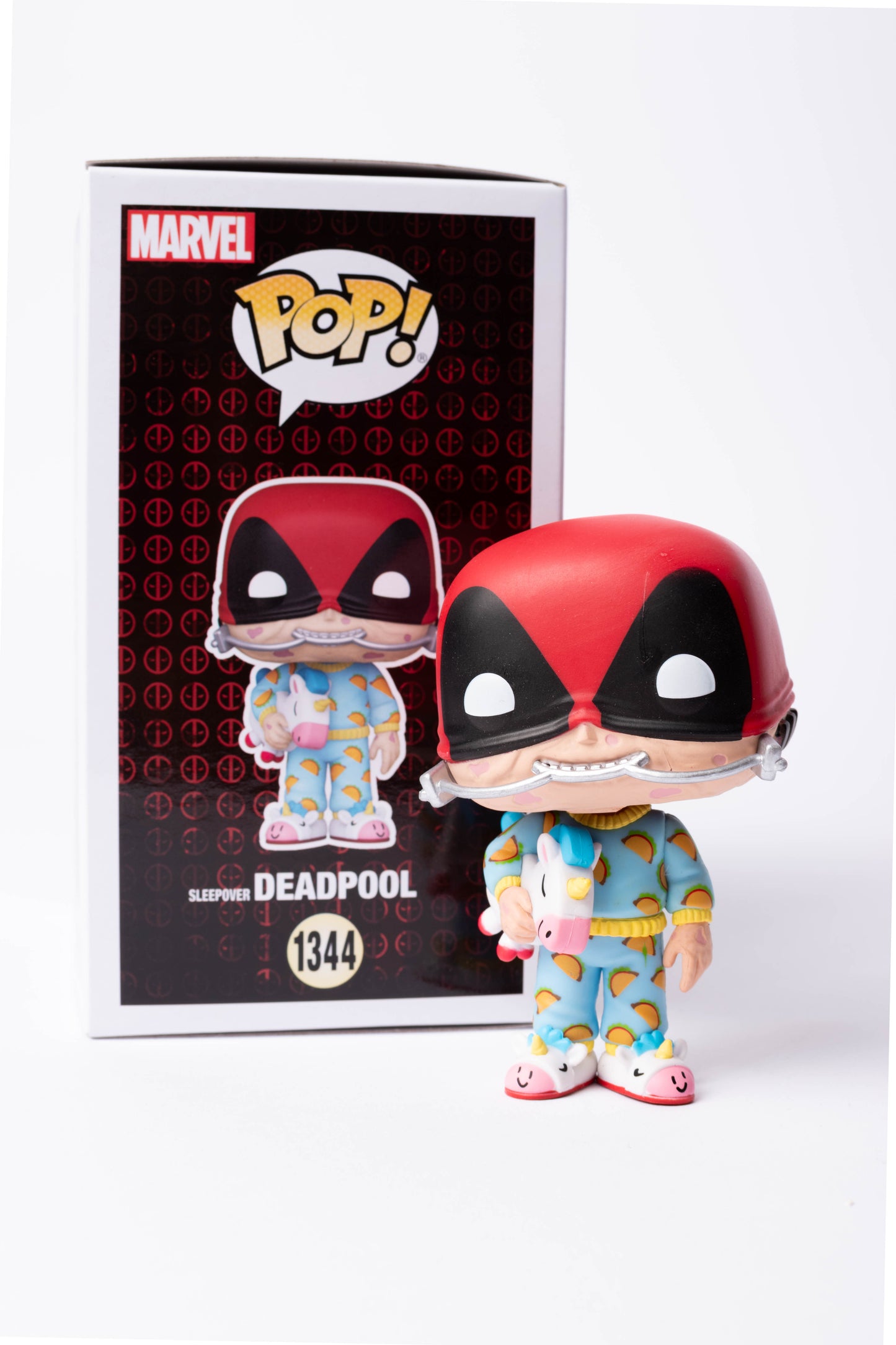 FUNKO POP DEADPOOL SLEEPOVER