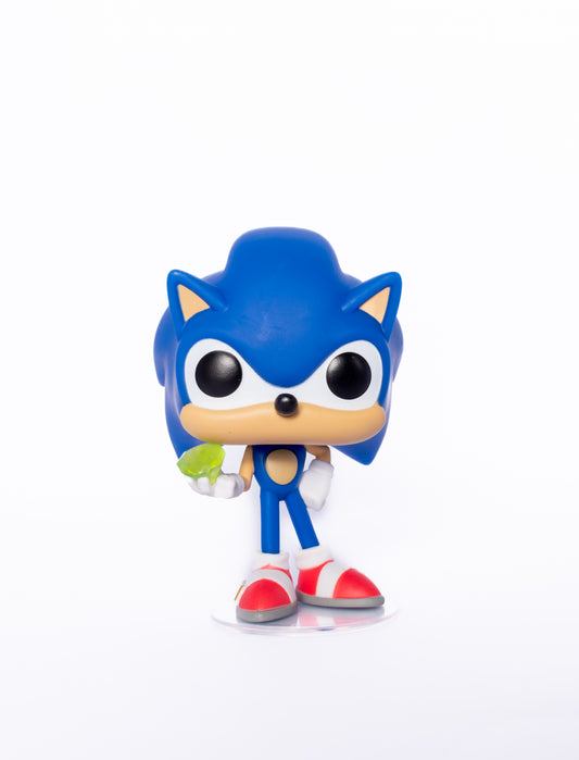 FUNKO POP SONIC SONIC WITH EMERALD